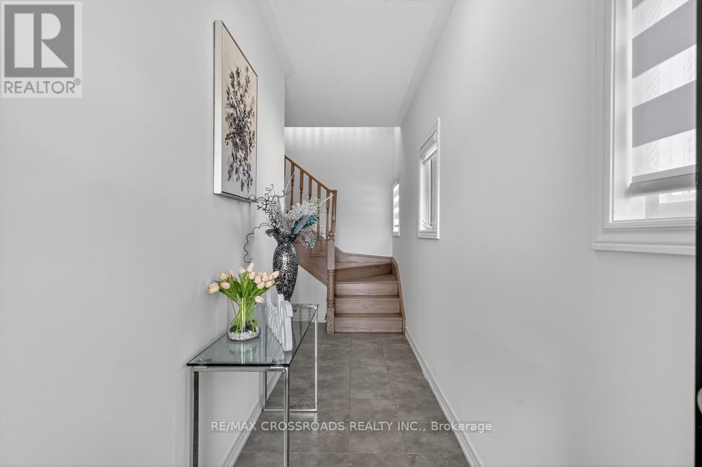 11815 Tenth Line, Whitchurch-Stouffville, Ontario  L4A 4V7 - Photo 11 - N12441441