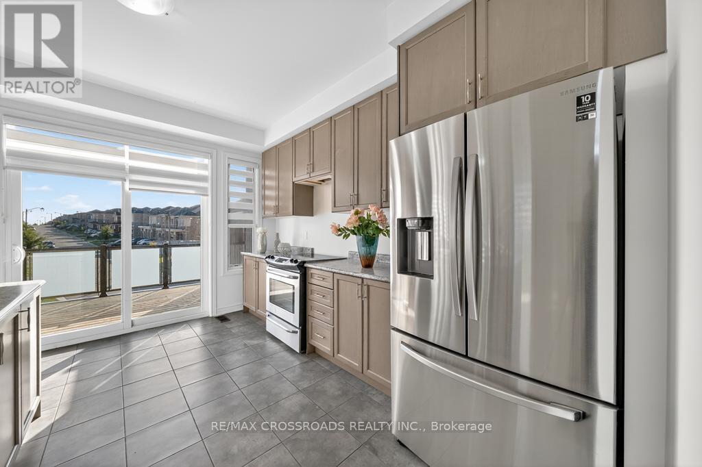 11815 Tenth Line, Whitchurch-Stouffville, Ontario  L4A 4V7 - Photo 14 - N12441441