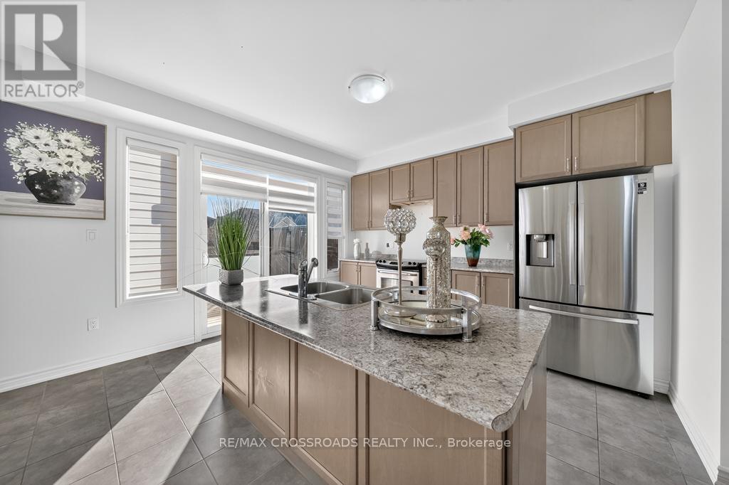 11815 Tenth Line, Whitchurch-Stouffville, Ontario  L4A 4V7 - Photo 15 - N12441441
