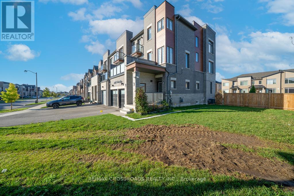 11815 Tenth Line, Whitchurch-Stouffville, Ontario  L4A 4V7 - Photo 6 - N12441441