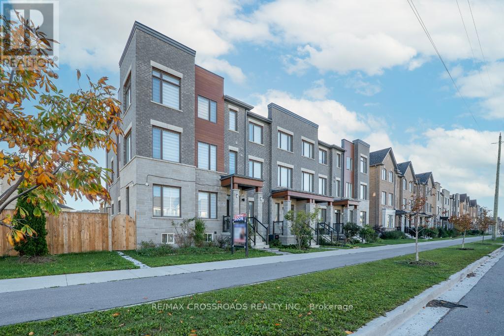 11815 Tenth Line, Whitchurch-Stouffville, Ontario  L4A 4V7 - Photo 8 - N12441441