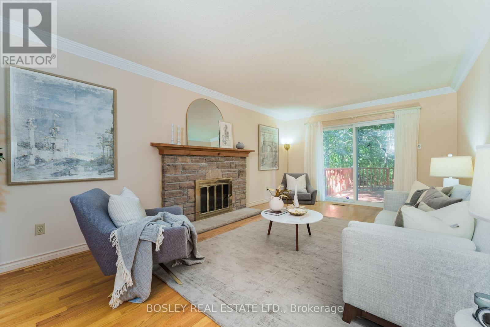 8 Roverdale Court, Markham, Ontario  L3R 7K7 - Photo 10 - N12441447