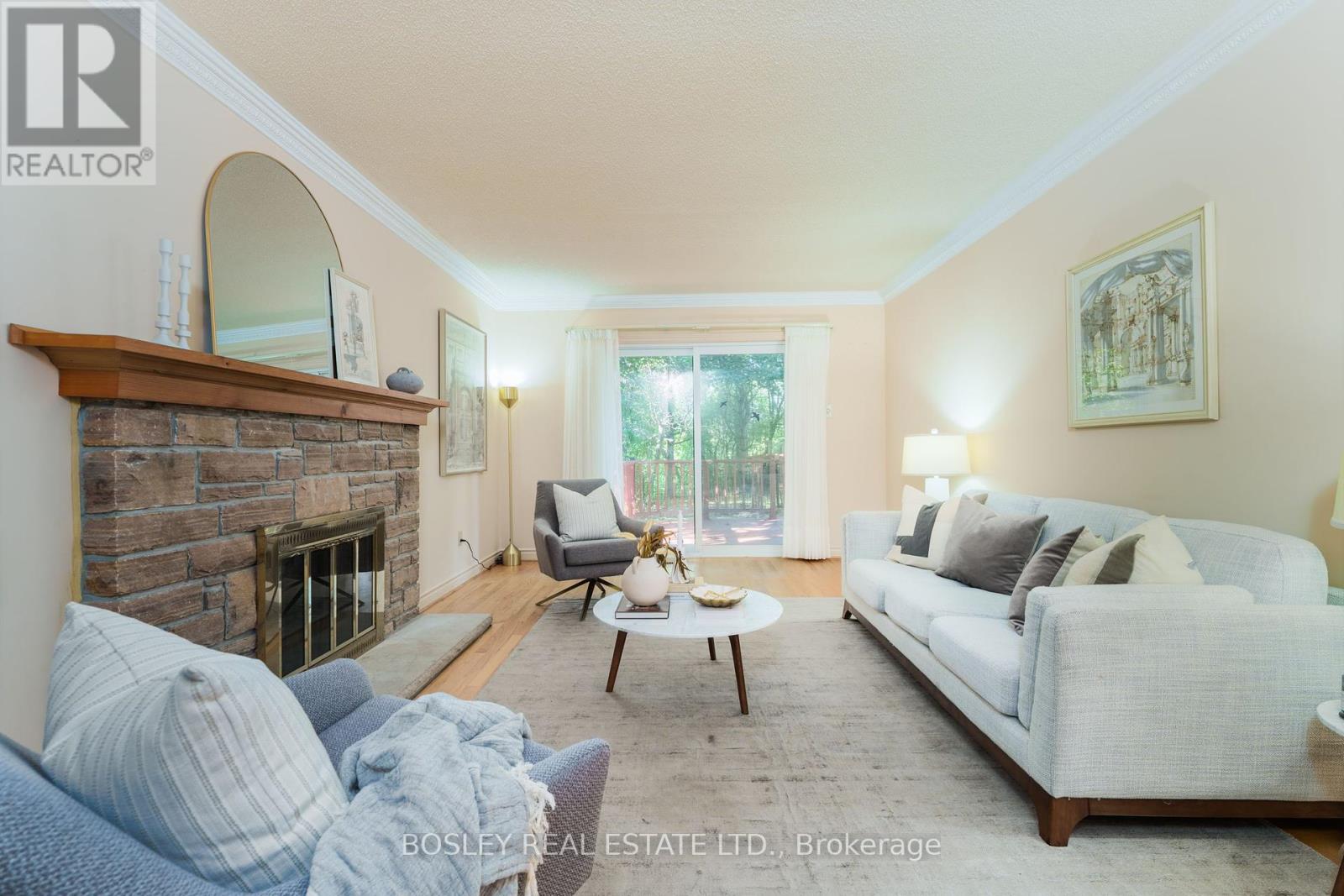 8 Roverdale Court, Markham, Ontario  L3R 7K7 - Photo 11 - N12441447
