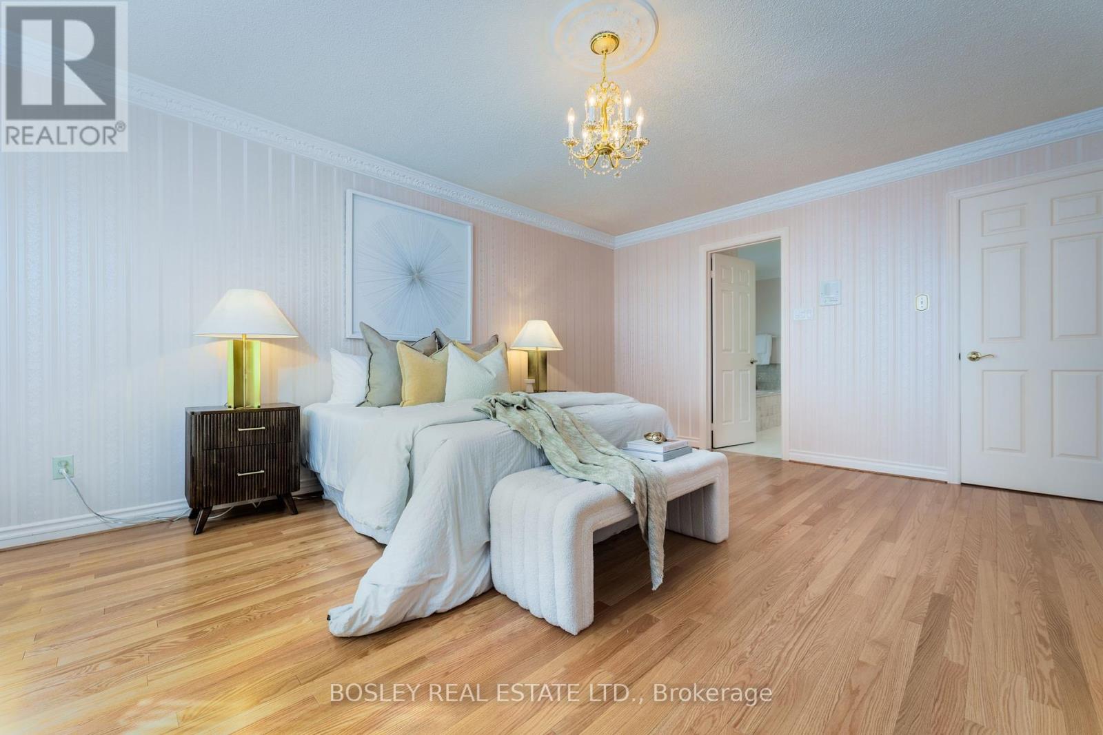 8 Roverdale Court, Markham, Ontario  L3R 7K7 - Photo 25 - N12441447