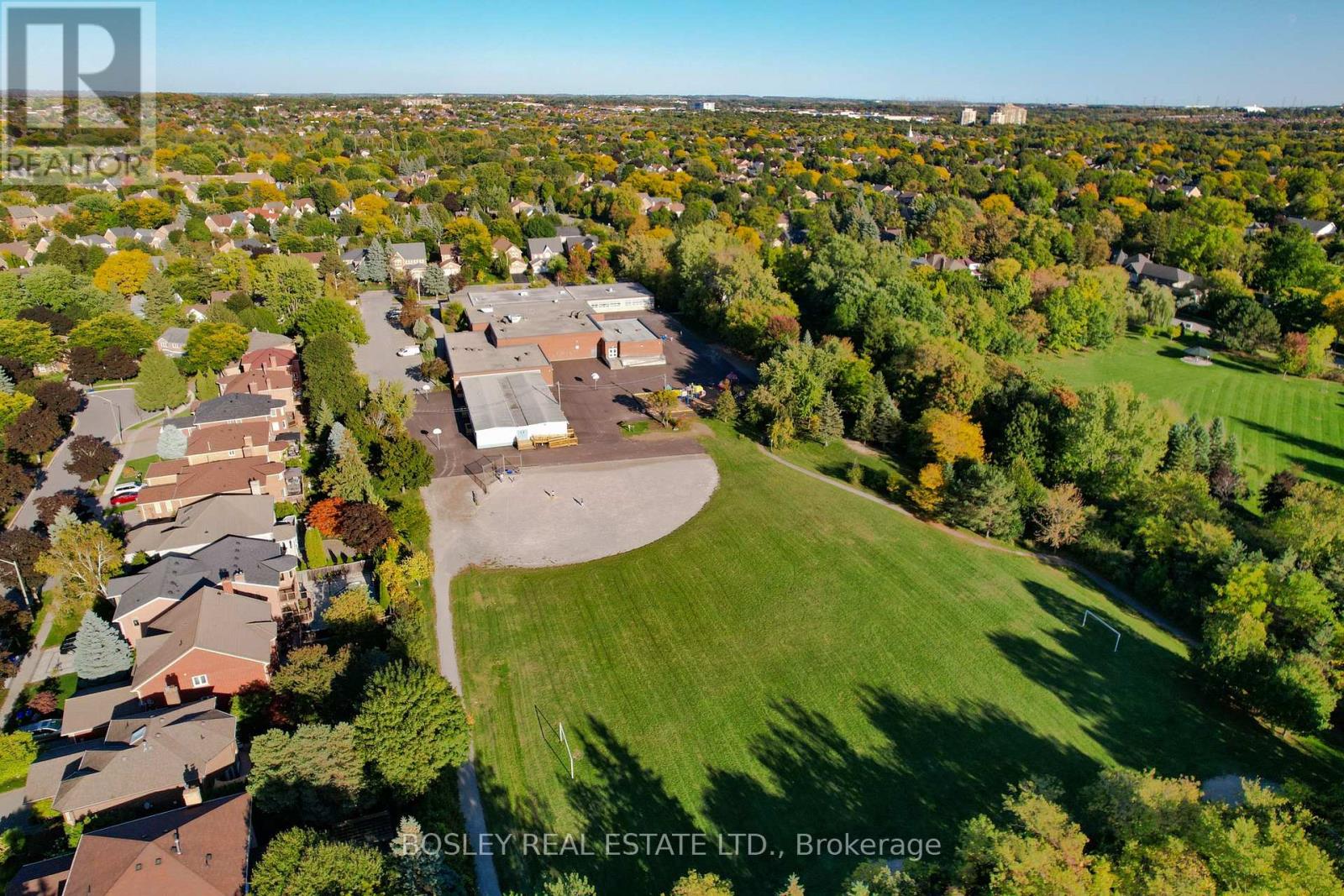 8 Roverdale Court, Markham, Ontario  L3R 7K7 - Photo 40 - N12441447