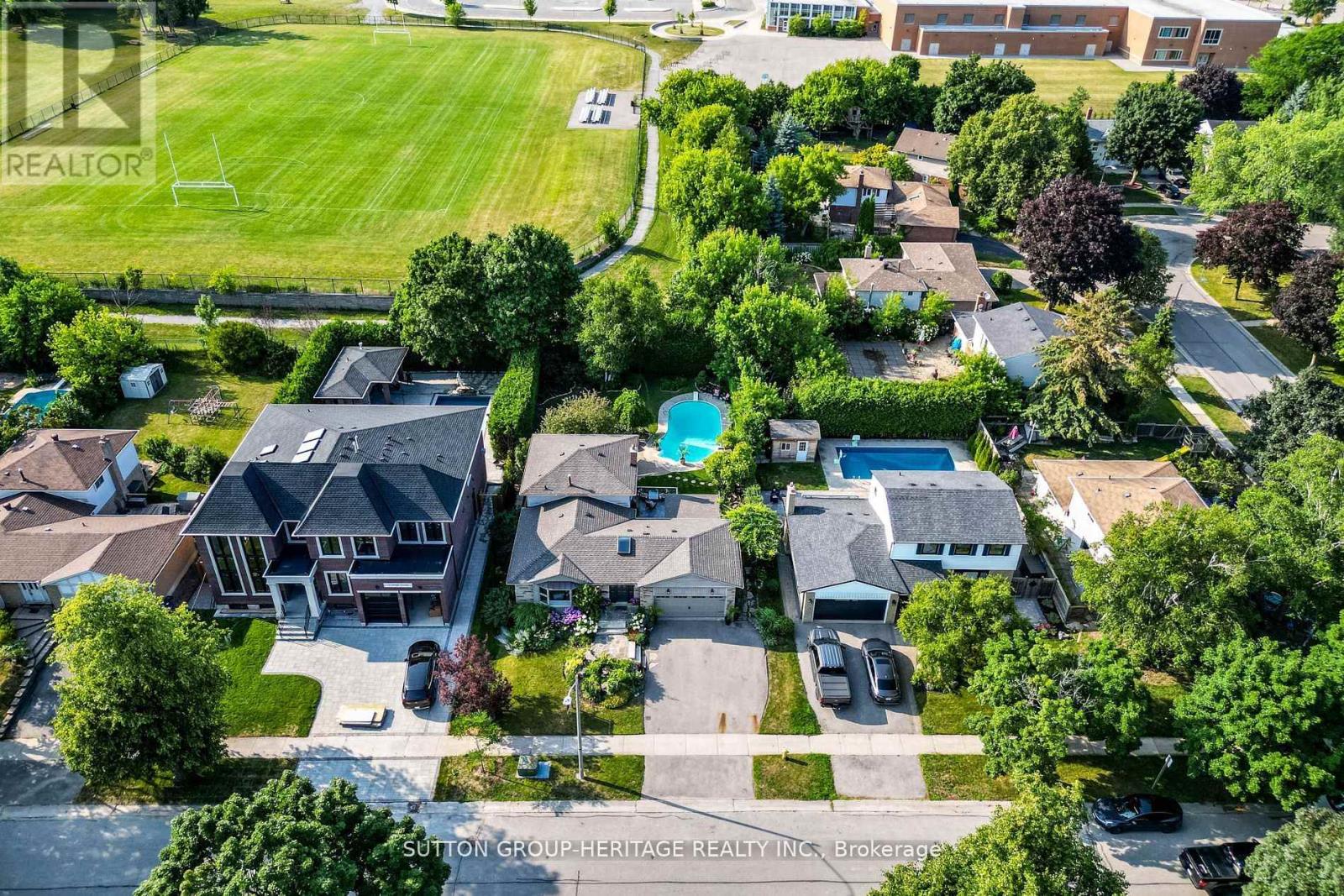 47 Pringle Avenue, Markham, Ontario  L3P 2P3 - Photo 3 - N12441481