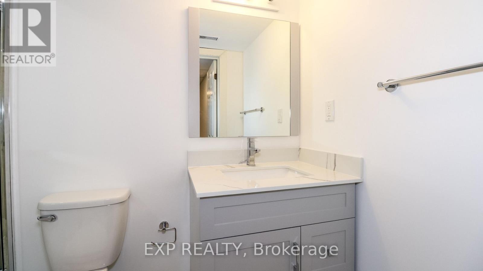 16 Haven Lane, Barrie, Ontario  L9J 0M4 - Photo 12 - S12441434