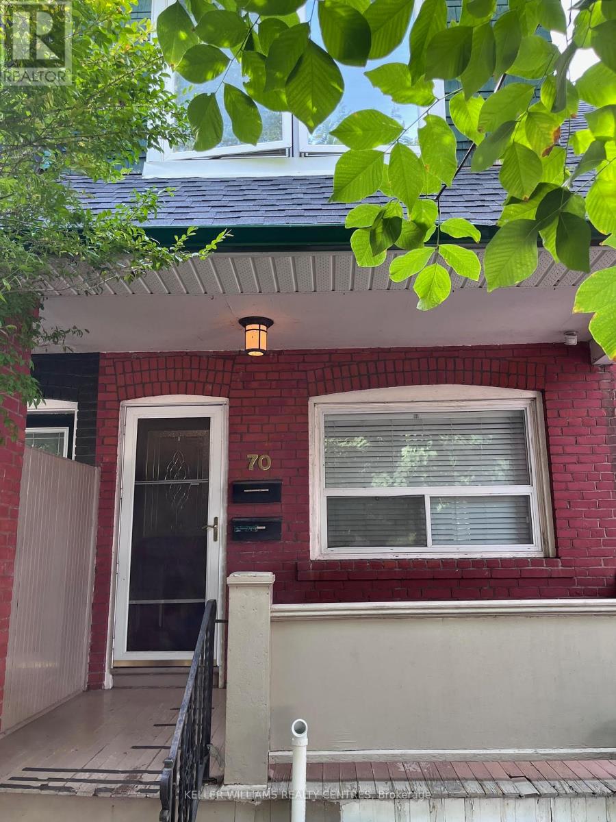 MAIN - 70 ASHDALE AVENUE, Toronto, Ontario