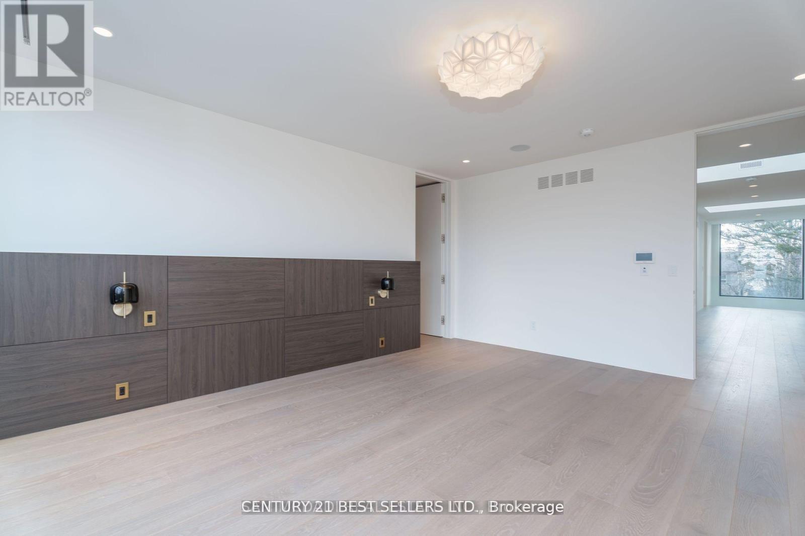 119 Cumberland Drive, Mississauga, Ontario  L5G 3N3 - Photo 20 - W12415285