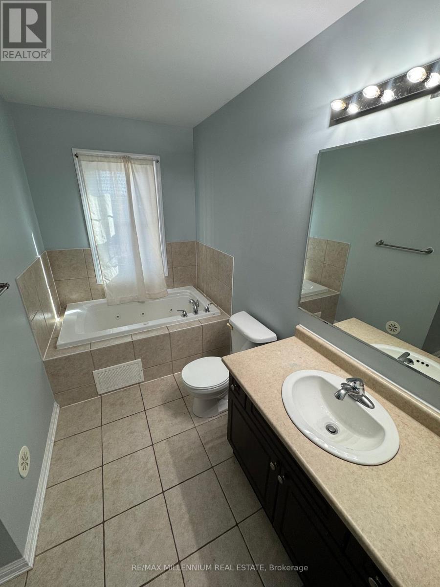 52 Commuter Drive, Brampton, Ontario  L7A 0R3 - Photo 10 - W12438465
