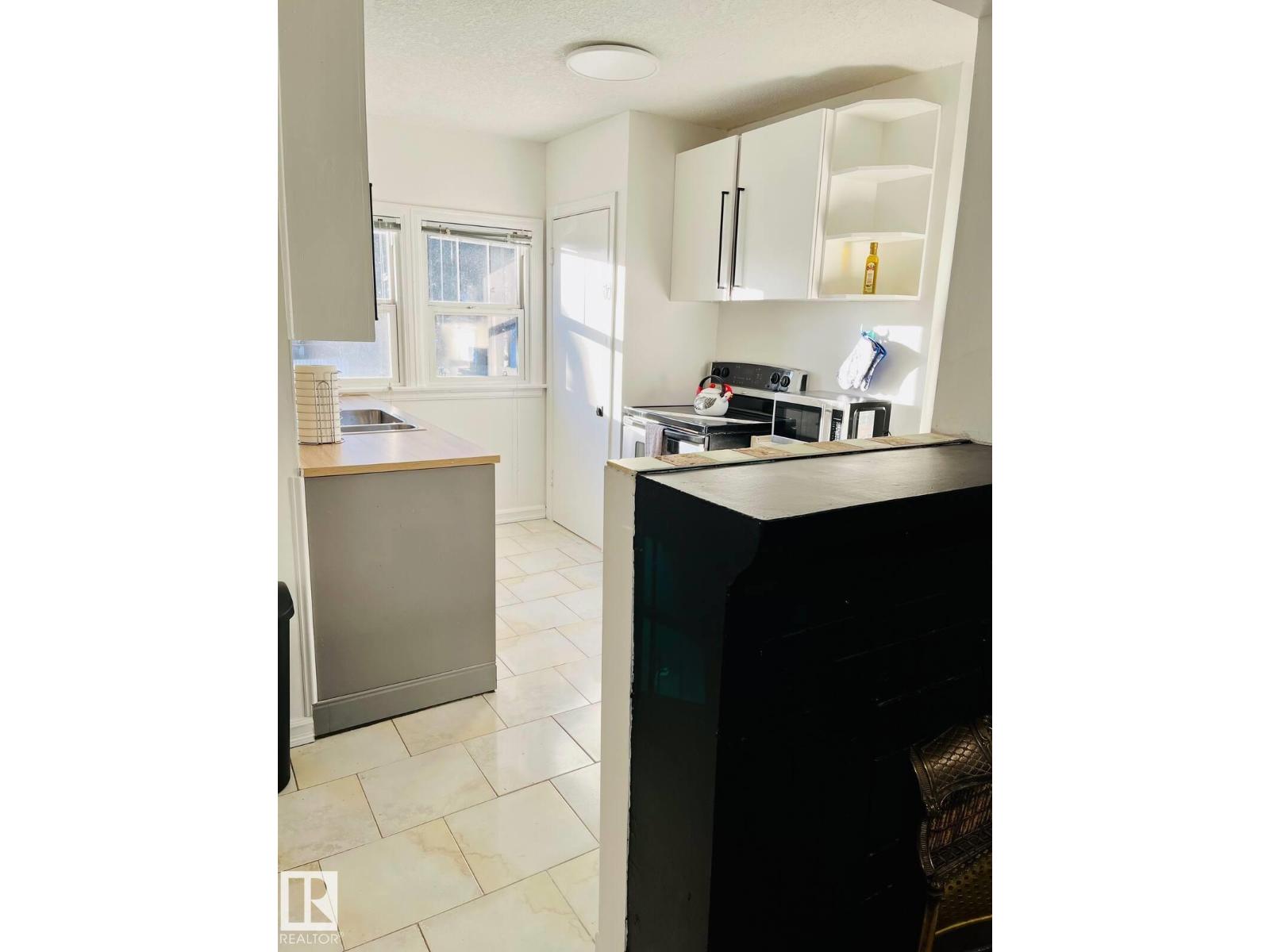 10711 76 Av Nw, Edmonton, Alberta  T6E 1L8 - Photo 22 - E4460525