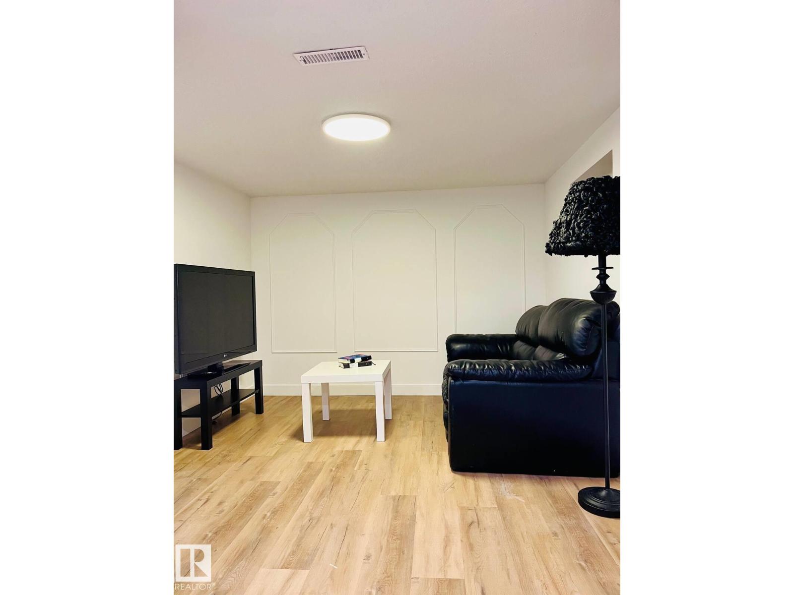 10711 76 Av Nw, Edmonton, Alberta  T6E 1L8 - Photo 14 - E4460525