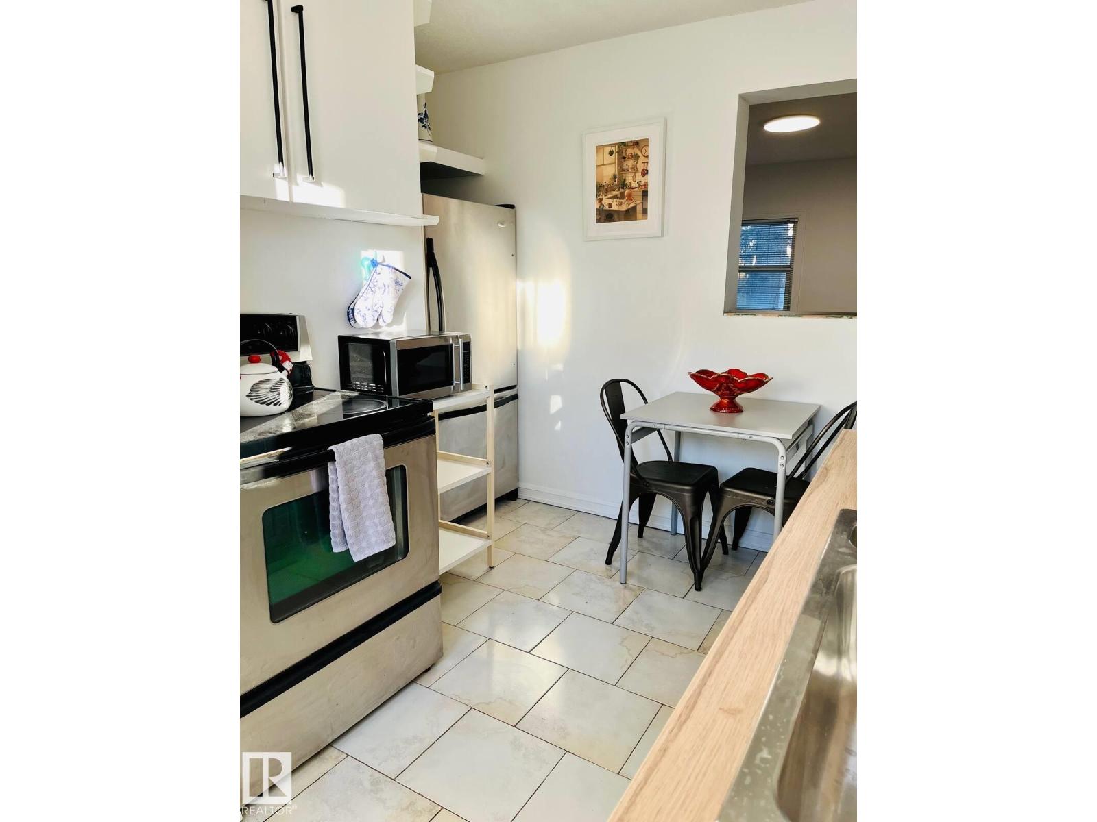10711 76 Av Nw, Edmonton, Alberta  T6E 1L8 - Photo 19 - E4460525
