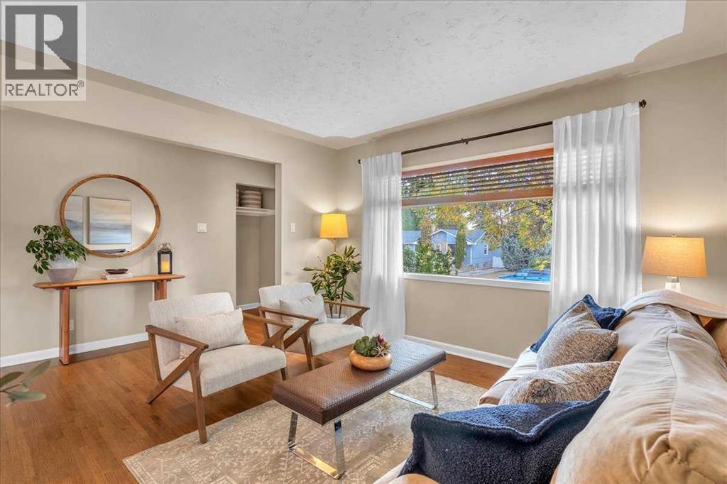 3 Walnut Drive Sw, Calgary, Alberta  T3C 3H2 - Photo 10 - A2261389