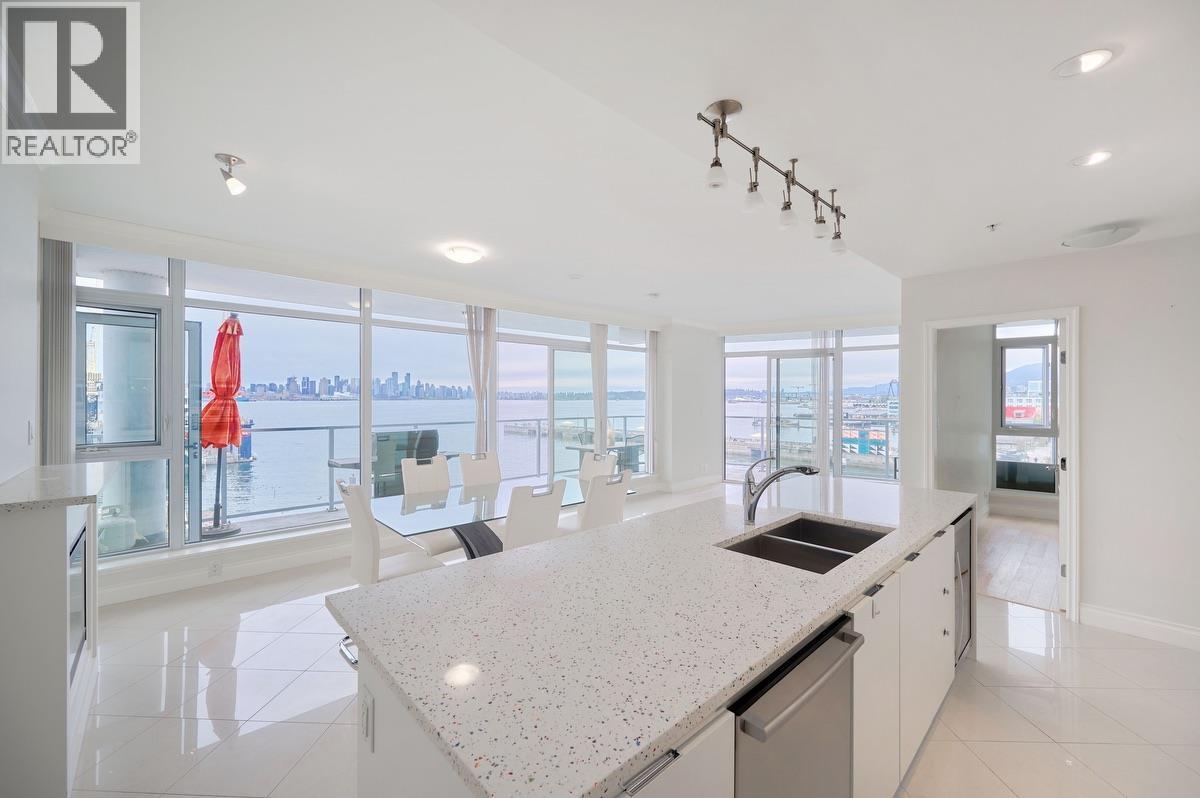 401 199 Victory Ship Way, North Vancouver, British Columbia  V7L 0B5 - Photo 2 - R3053029