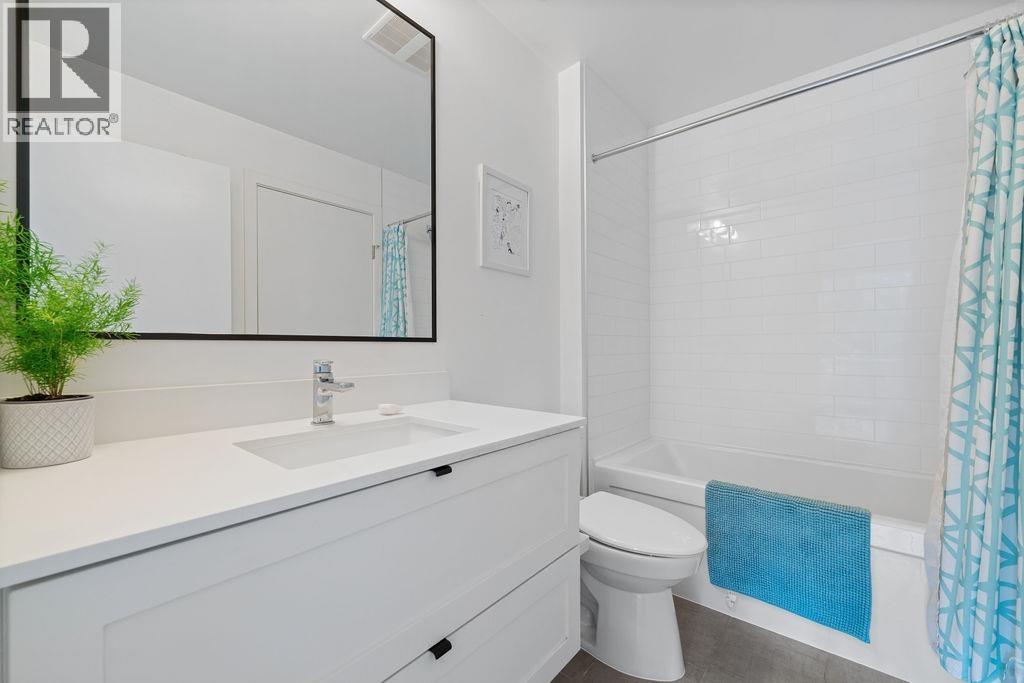 303 3205 Mountain Highway, North Vancouver, British Columbia  V7K 0A3 - Photo 18 - R3054303