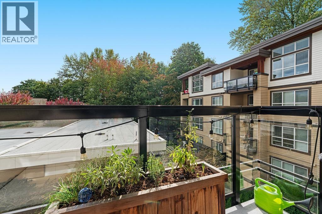 303 3205 Mountain Highway, North Vancouver, British Columbia  V7K 0A3 - Photo 12 - R3054303