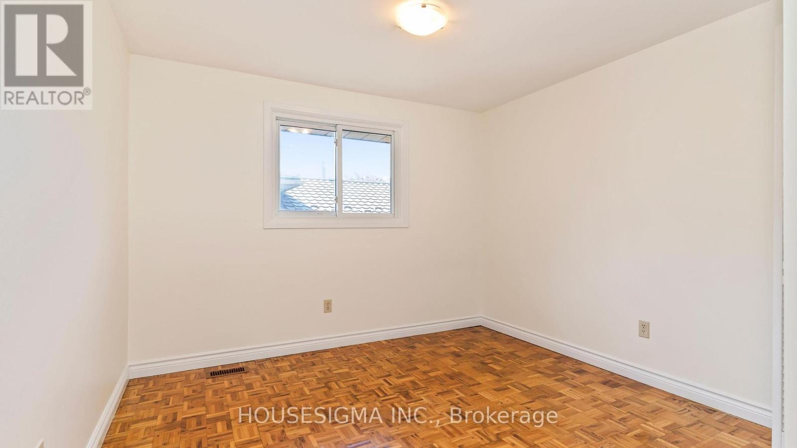 703 Millbank Drive, London South, Ontario  N6E 1Y7 - Photo 14 - X12441503