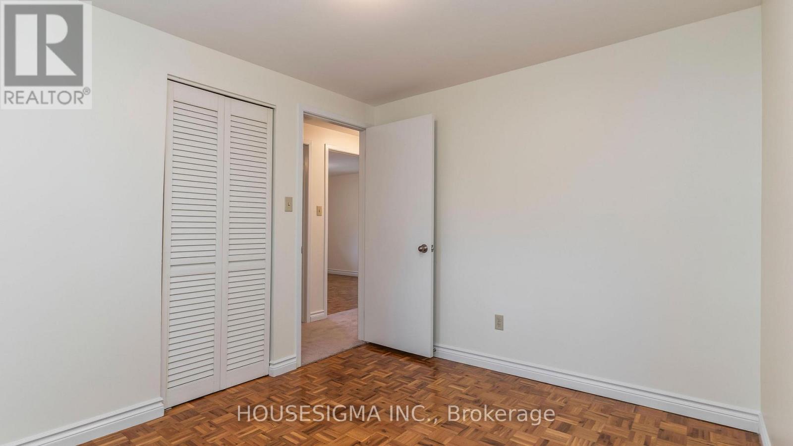 703 Millbank Drive, London South, Ontario  N6E 1Y7 - Photo 19 - X12441503