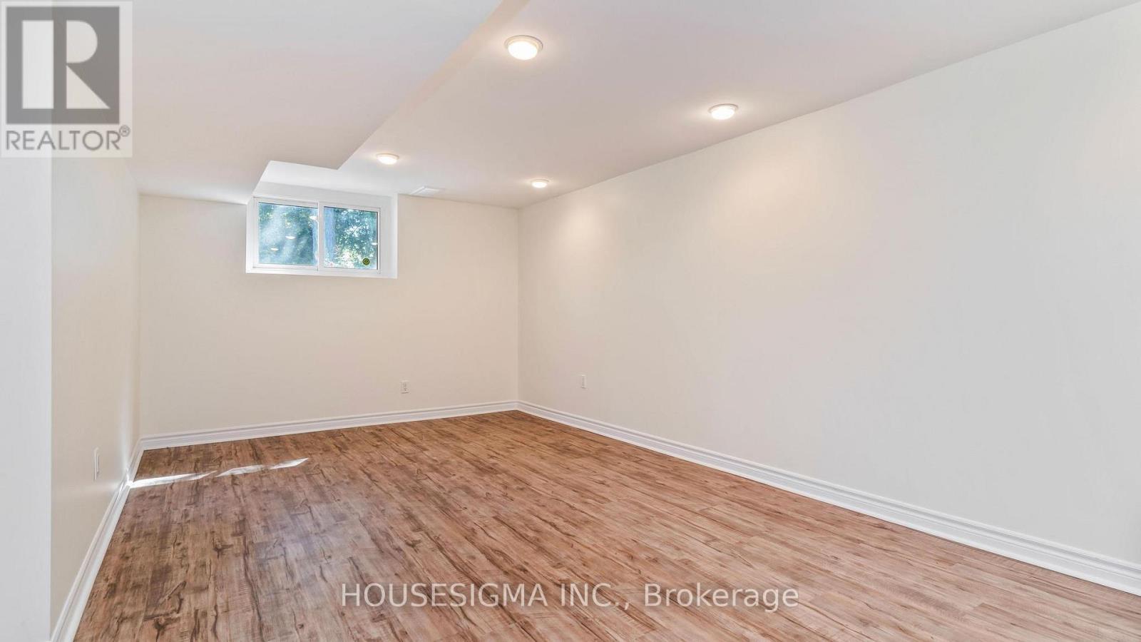 703 Millbank Drive, London South, Ontario  N6E 1Y7 - Photo 23 - X12441503
