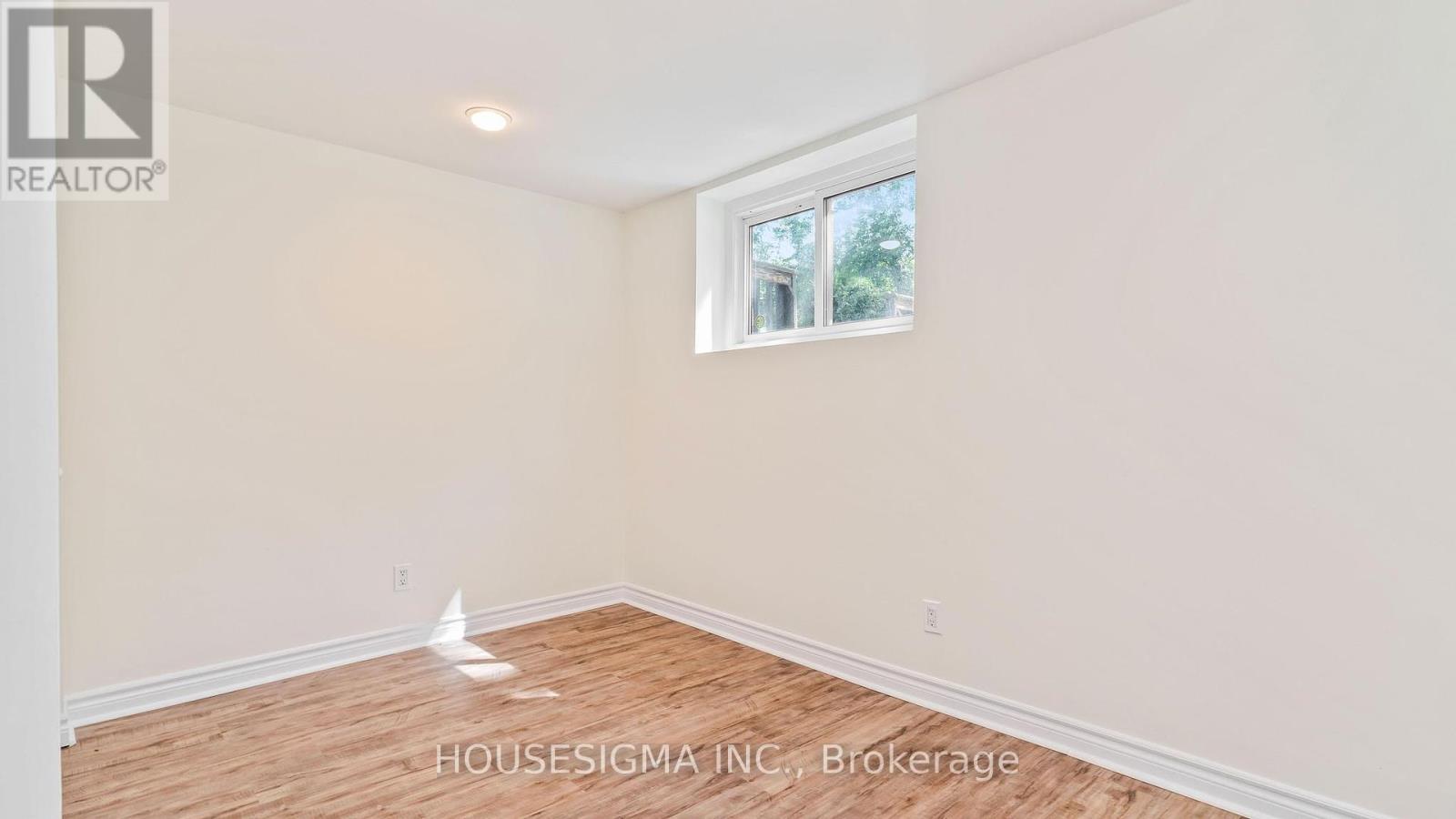 703 Millbank Drive, London South, Ontario  N6E 1Y7 - Photo 26 - X12441503