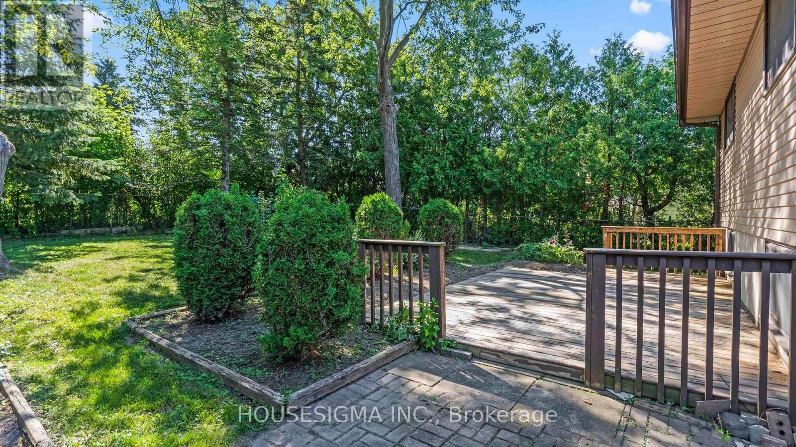 703 Millbank Drive, London South, Ontario  N6E 1Y7 - Photo 34 - X12441503