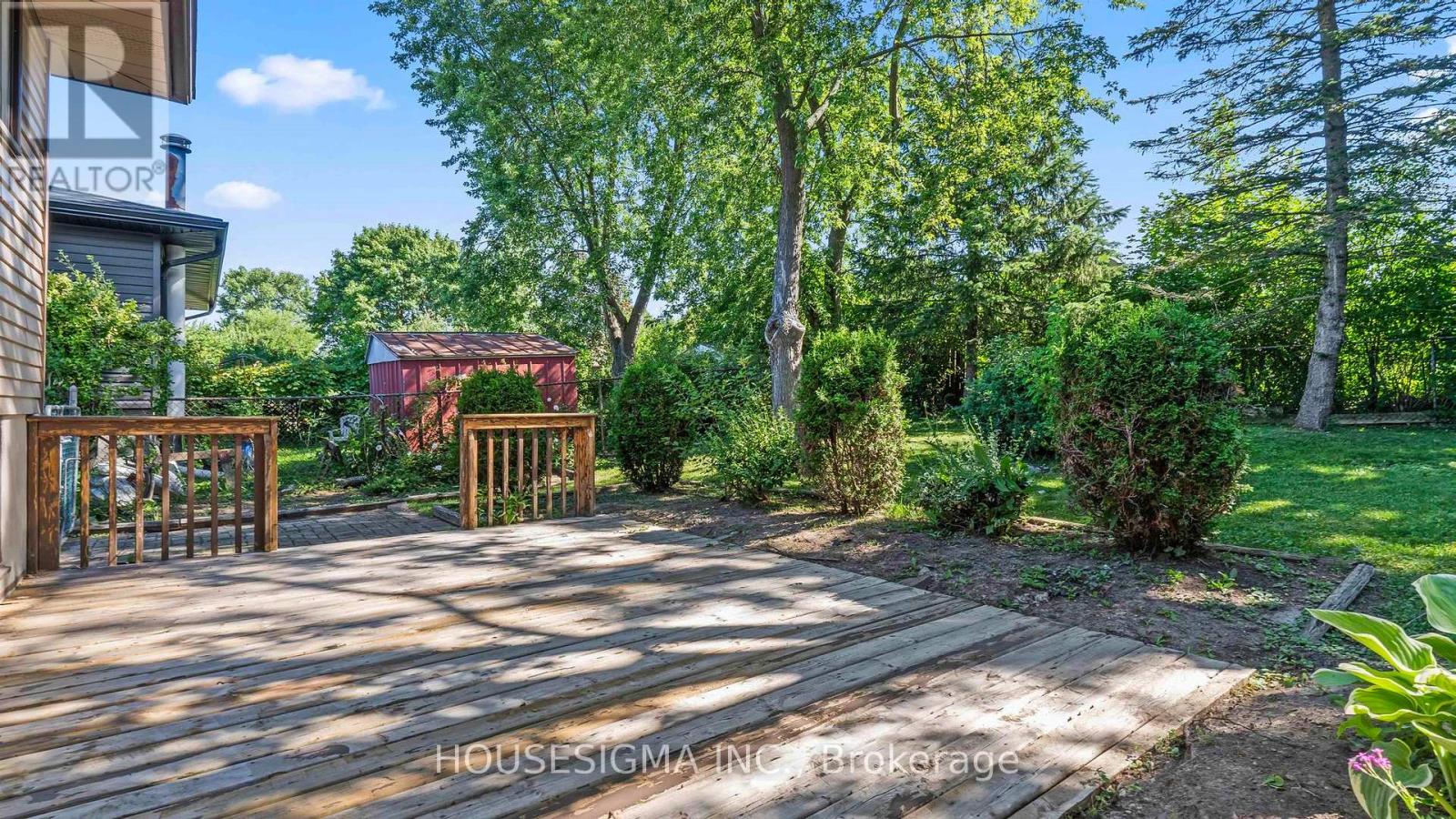 703 Millbank Drive, London South, Ontario  N6E 1Y7 - Photo 36 - X12441503