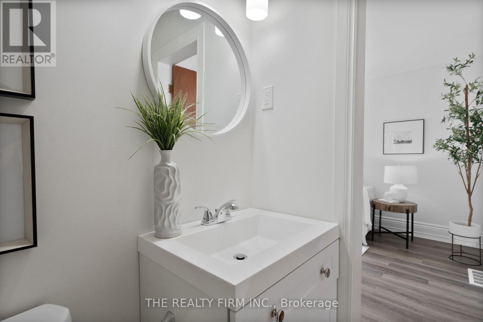 1118 Trafalgar Street, London East, Ontario  N5Z 1G8 - Photo 13 - X12441506