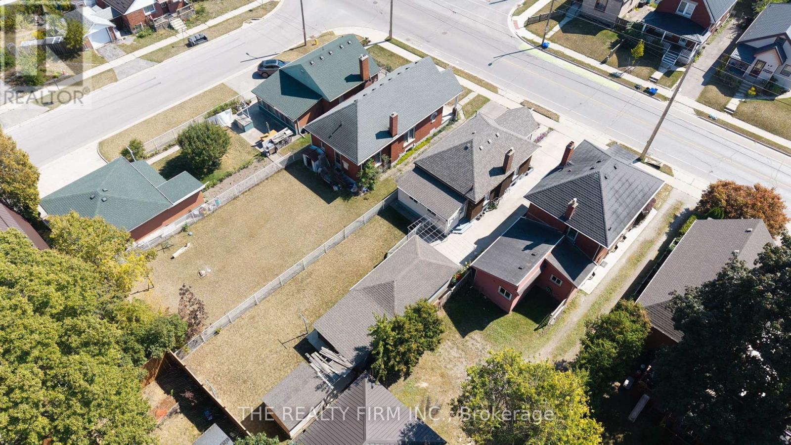 1118 Trafalgar Street, London East, Ontario  N5Z 1G8 - Photo 31 - X12441506