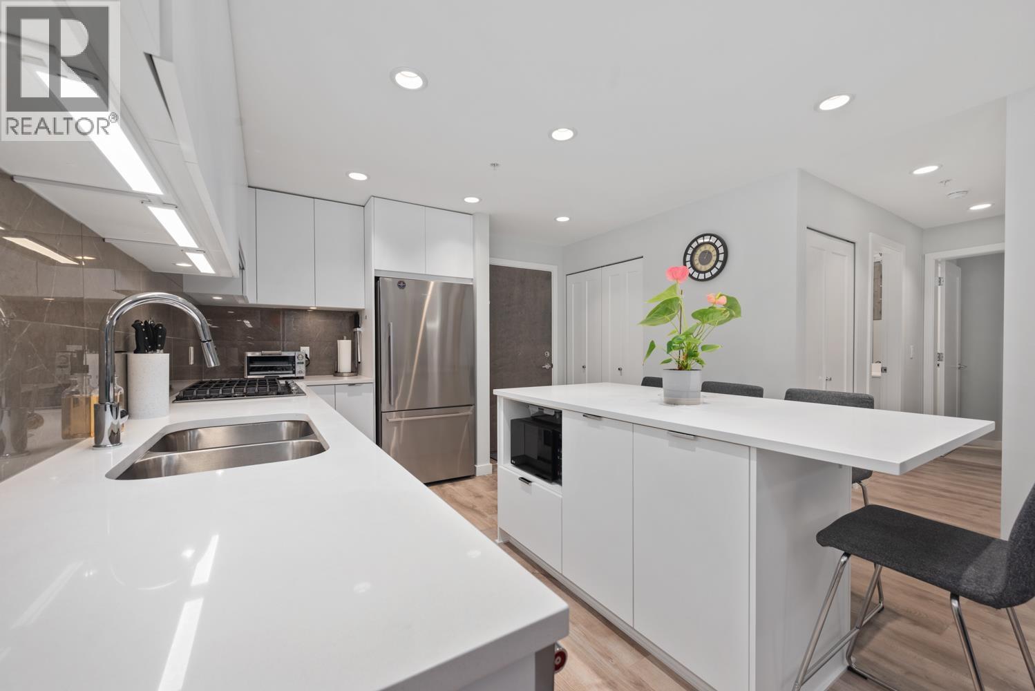 407 615 Cottonwood Avenue, Coquitlam, British Columbia  V3J 2S5 - Photo 5 - R3054729