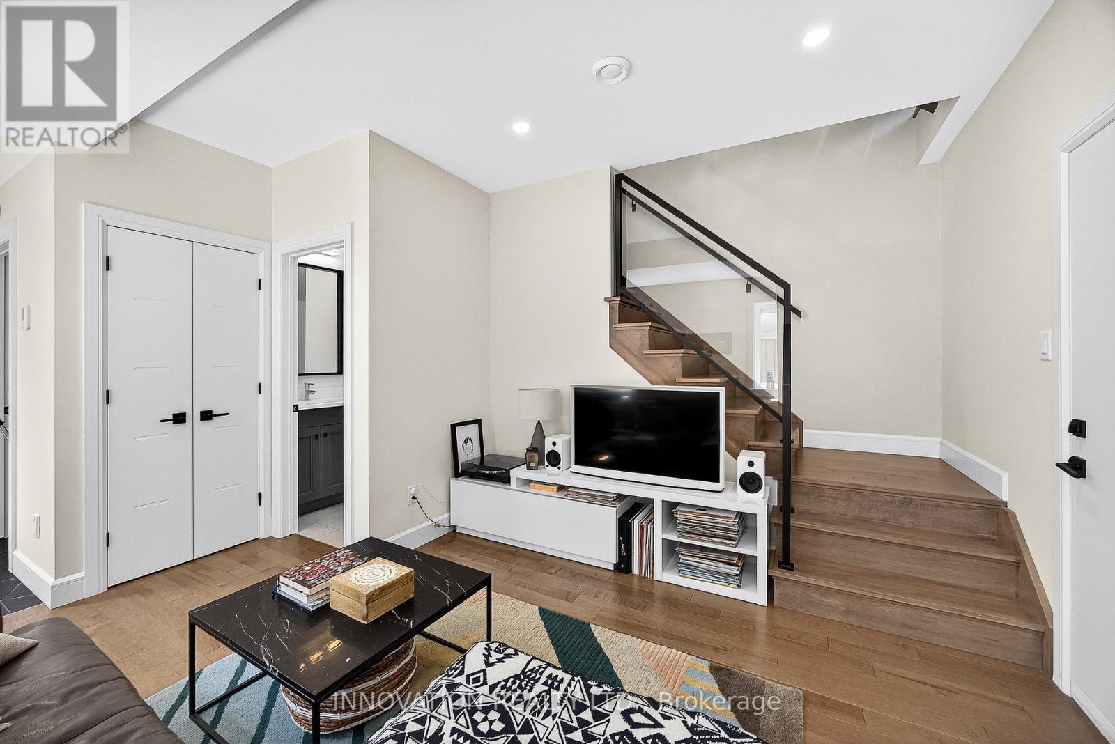 160 Marier Avenue, Ottawa, Ontario  K1L 5S1 - Photo 29 - X12441484