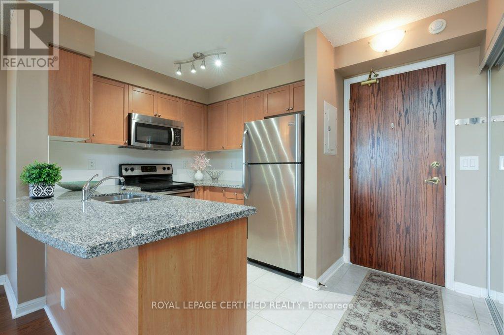 317 - 65 Via Rosedale, Brampton, Ontario  L6R 3N8 - Photo 5 - W12441368