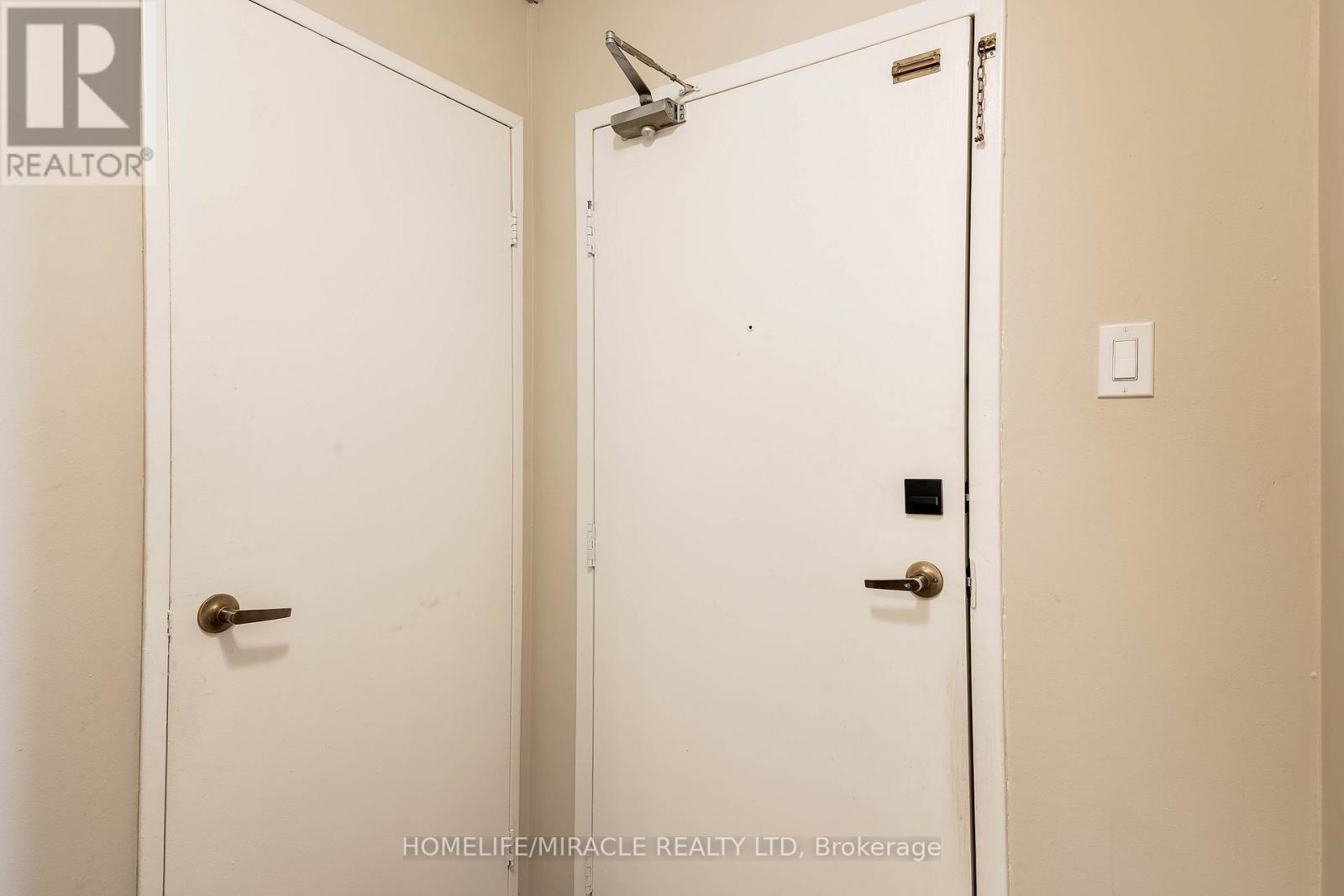404 - 2645 Kipling Avenue, Toronto (Mount Olive-Silverstone-Jamestown), Ontario  M9V 3S6 - Photo 14 - W12441374