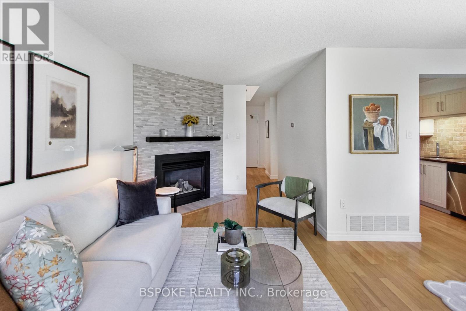 3 - 3079 Fifth Line W, Mississauga (Sheridan), Ontario  L5L 3T1 - Photo 7 - W12441378