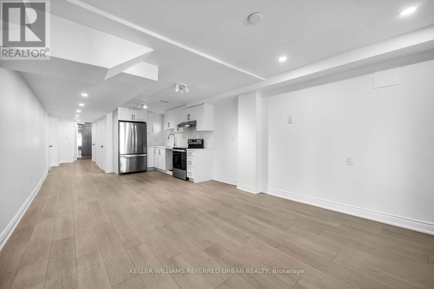 Basement - 1422 Summerhill Crescent, Oakville, Ontario  L6H 6E5 - Photo 3 - W12441403