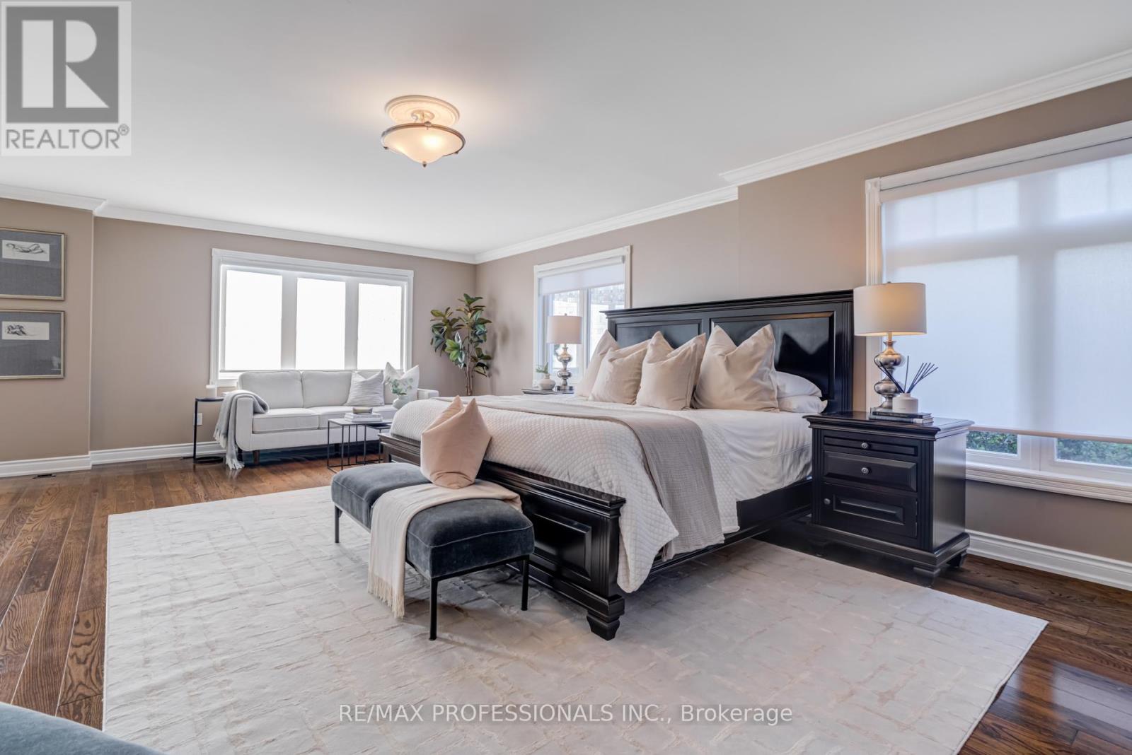 2264 Lake Shore Boulevard W, Toronto, Ontario  M8V 1A9 - Photo 21 - W12441405