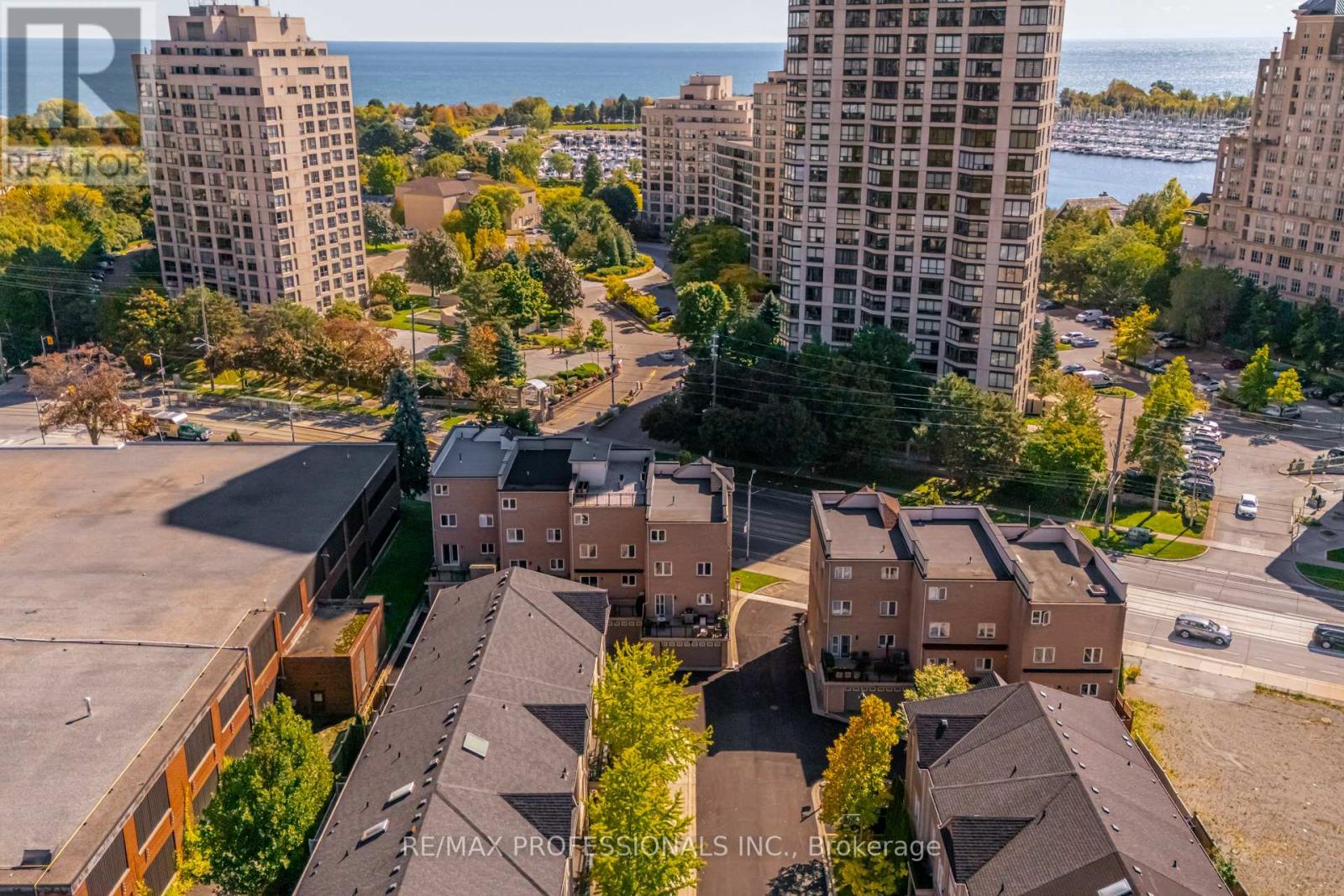 2264 Lake Shore Boulevard W, Toronto, Ontario  M8V 1A9 - Photo 36 - W12441405