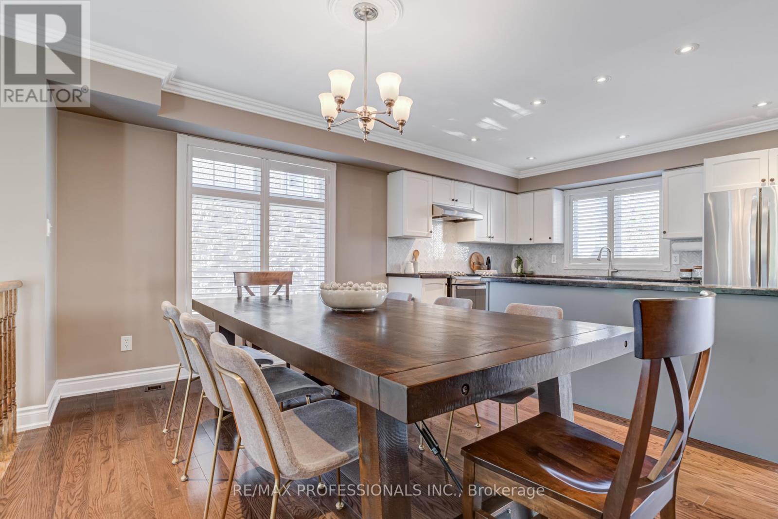2264 Lake Shore Boulevard W, Toronto, Ontario  M8V 1A9 - Photo 7 - W12441405