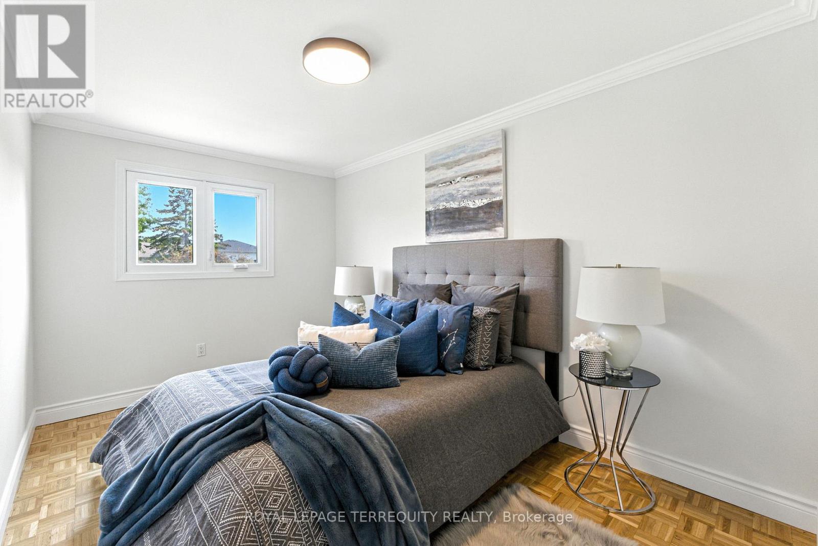 3327 Kings Masting Crescent, Mississauga, Ontario  L5L 1G5 - Photo 24 - W12441439