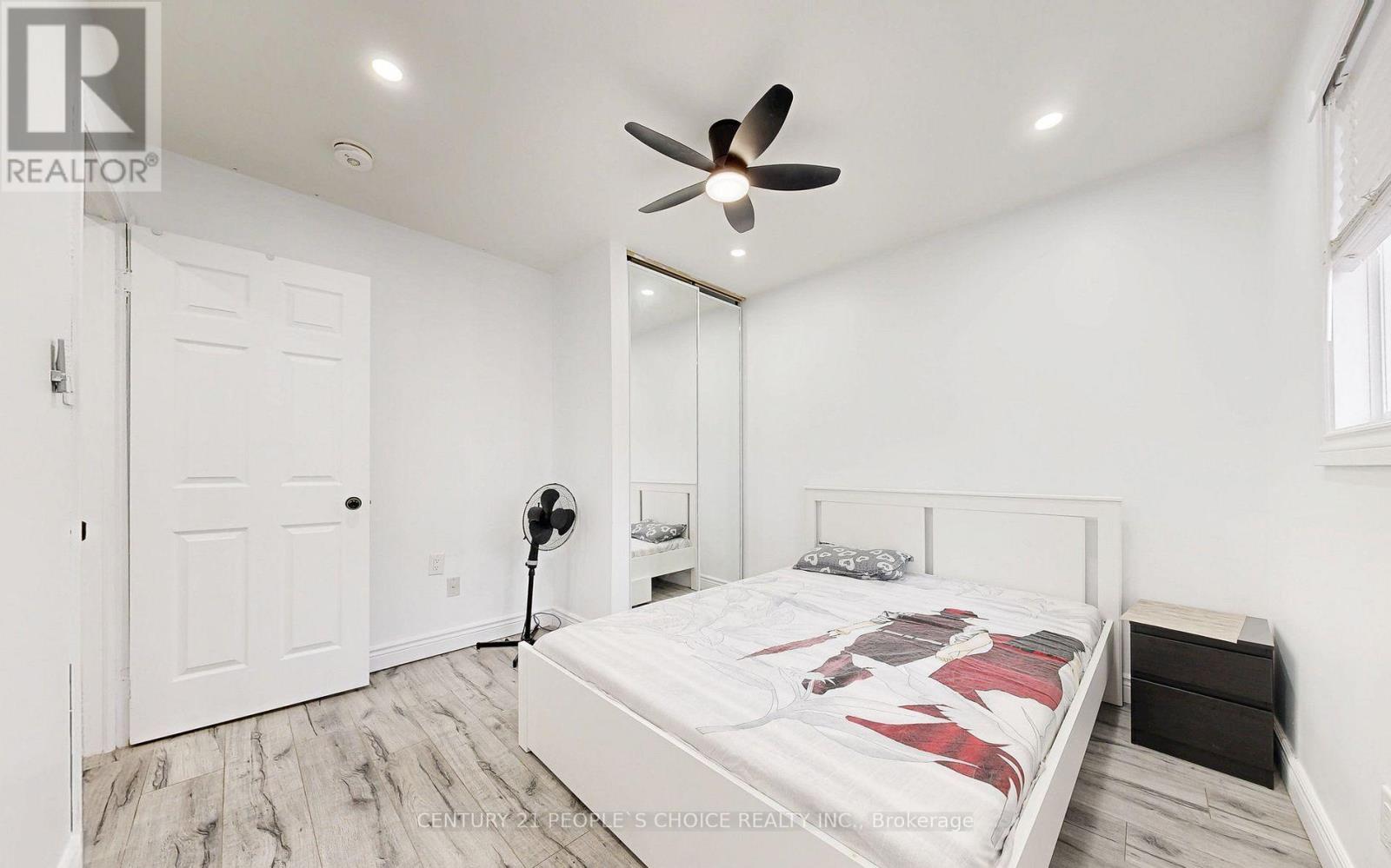 31 Dorking Drive, Brampton (Heart Lake West), Ontario  L6Z 3T9 - Photo 25 - W12441440