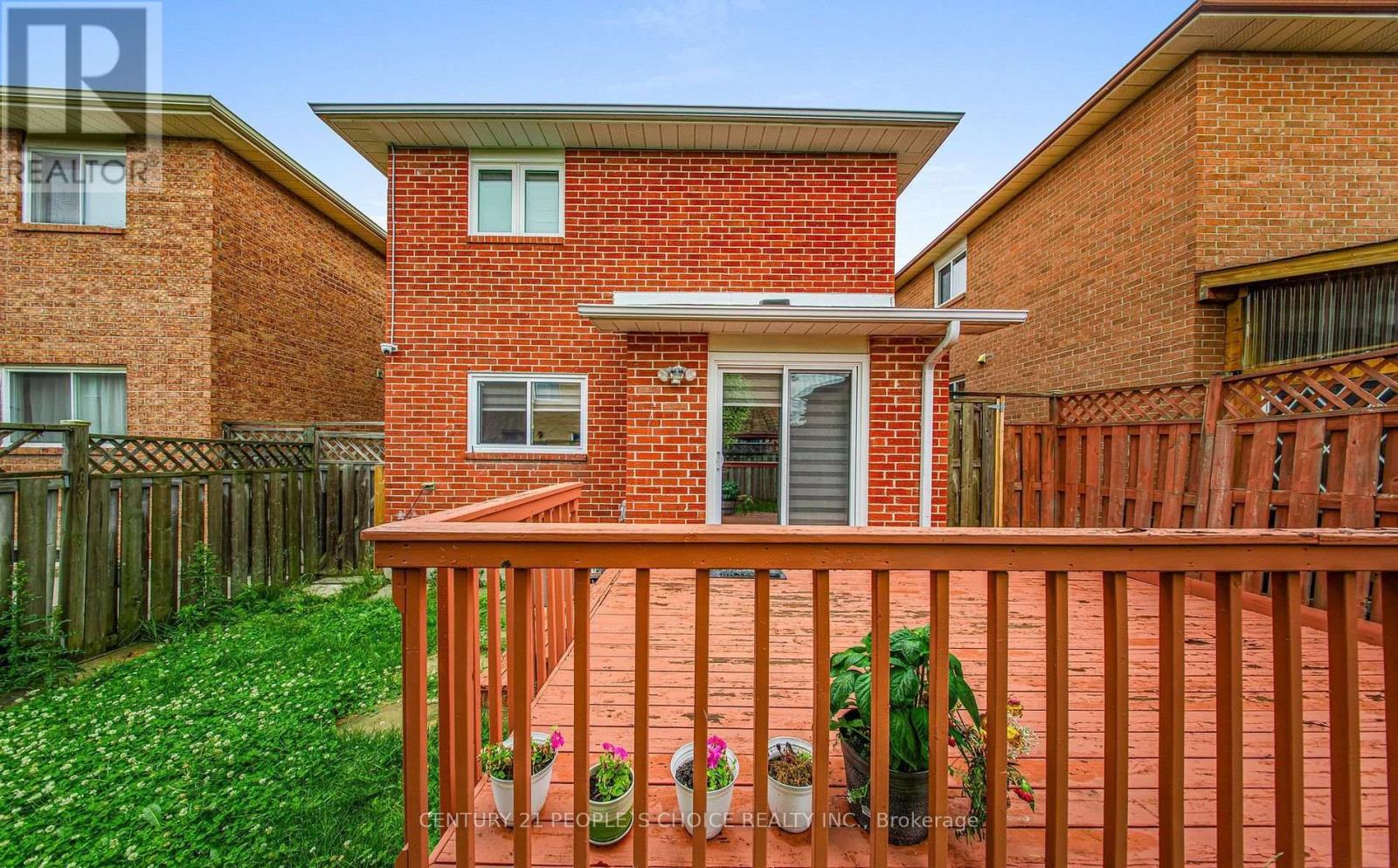 31 Dorking Drive, Brampton (Heart Lake West), Ontario  L6Z 3T9 - Photo 44 - W12441440