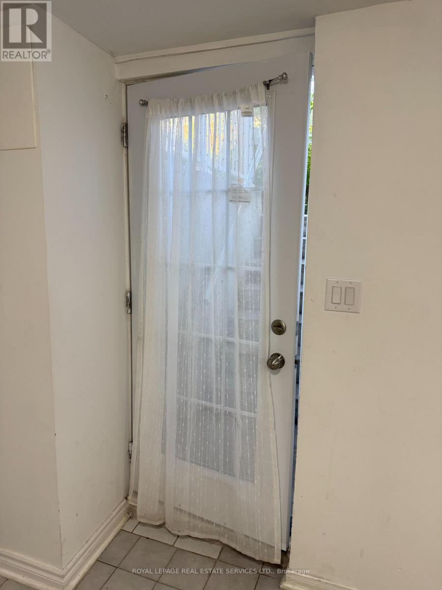 Bsmt - 3603 Copernicus Drive, Mississauga, Ontario  L5B 3L3 - Photo 4 - W12441453