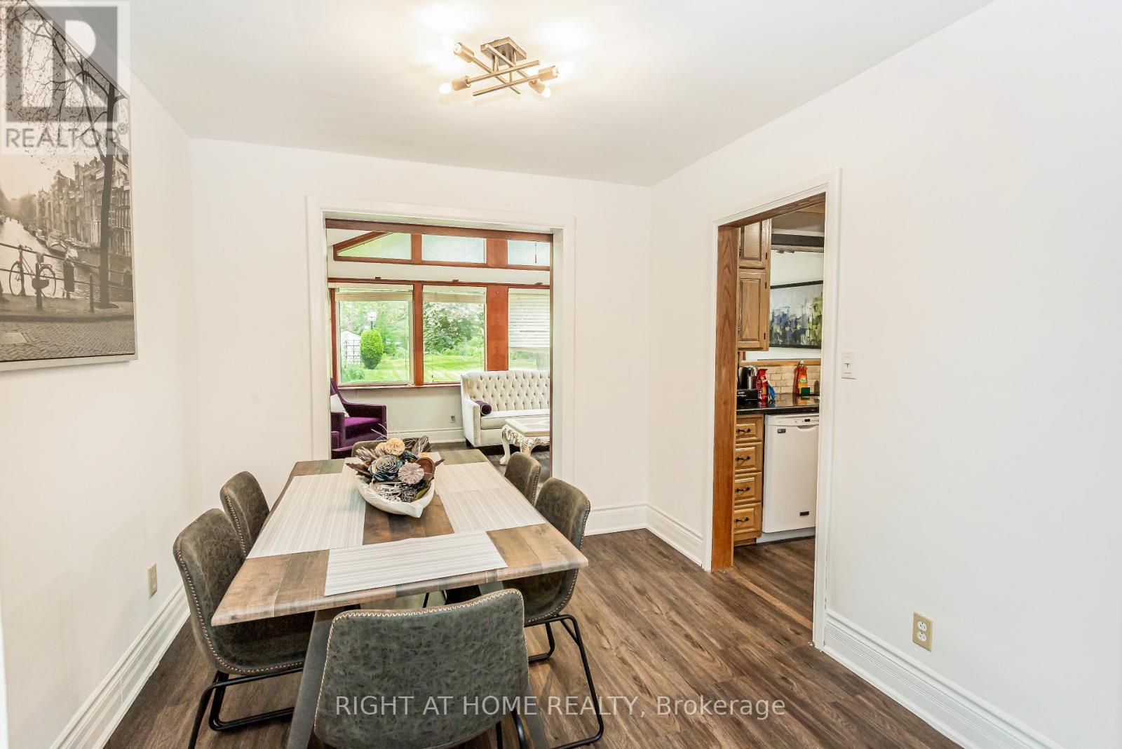 411 Maplehurst Avenue, Oakville, Ontario  L6L 4Y3 - Photo 10 - W12441458