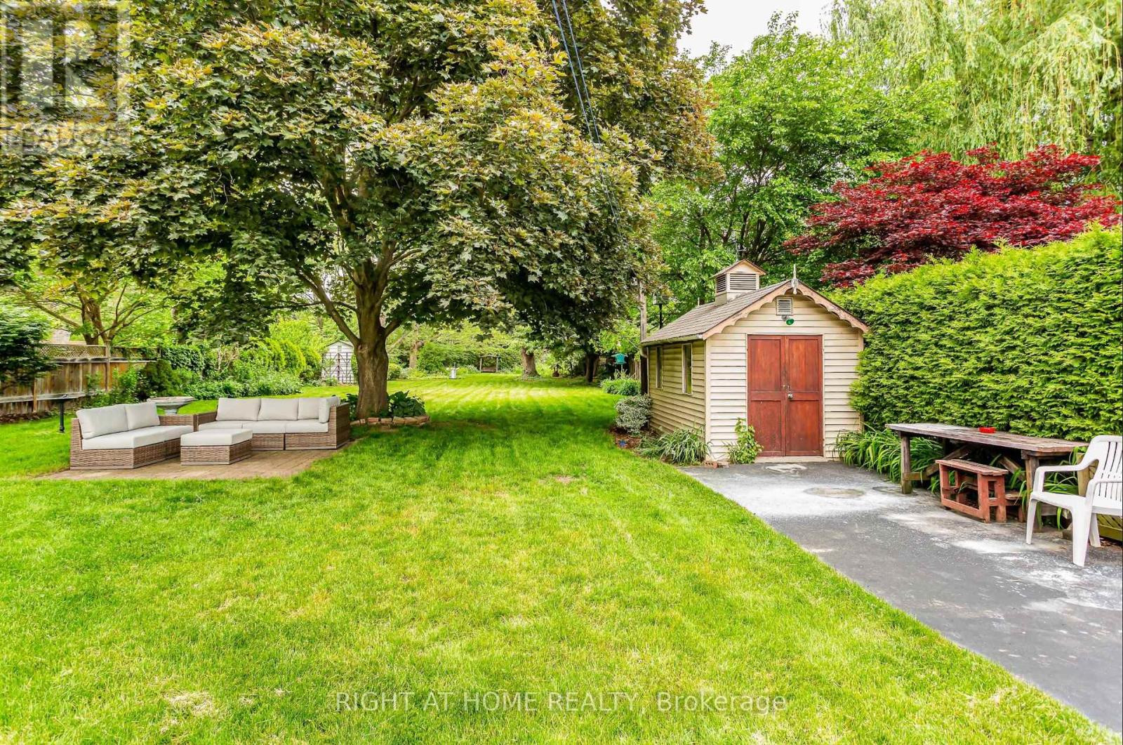 411 Maplehurst Avenue, Oakville, Ontario  L6L 4Y3 - Photo 32 - W12441458