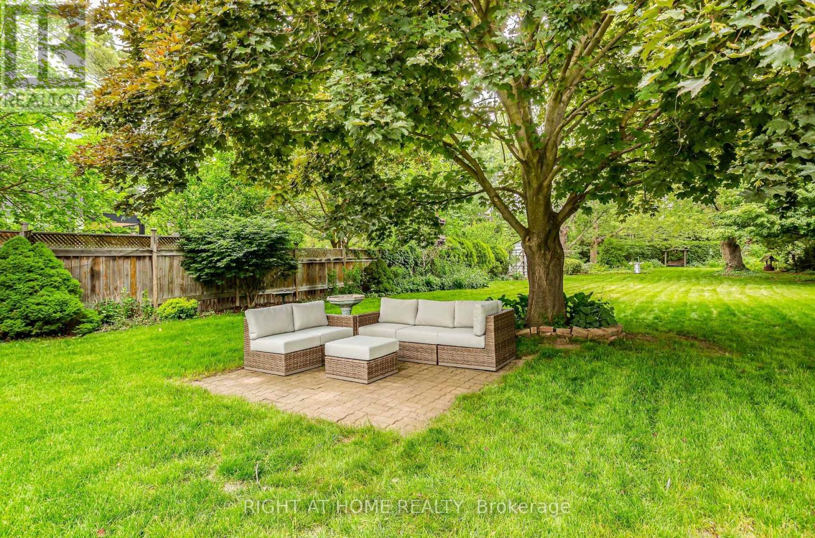 411 Maplehurst Avenue, Oakville, Ontario  L6L 4Y3 - Photo 33 - W12441458