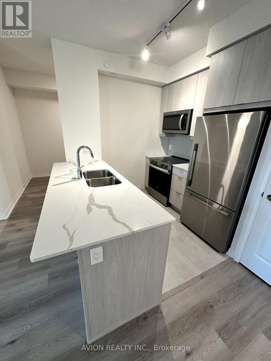 1110 - 15 Watergarden Drive, Mississauga, Ontario  L5R 0H4 - Photo 10 - W12441466
