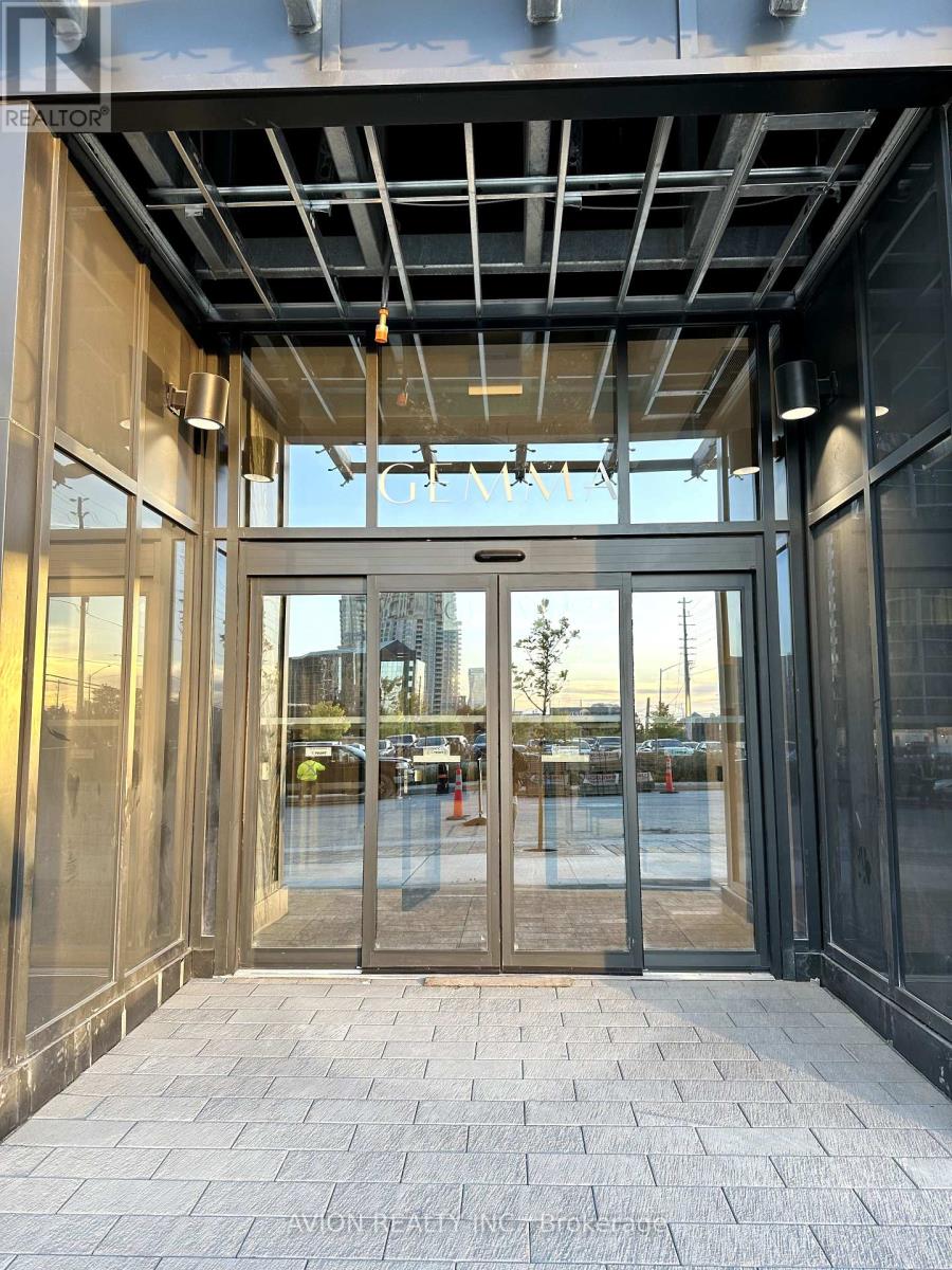 1110 - 15 Watergarden Drive, Mississauga, Ontario  L5R 0H4 - Photo 2 - W12441466
