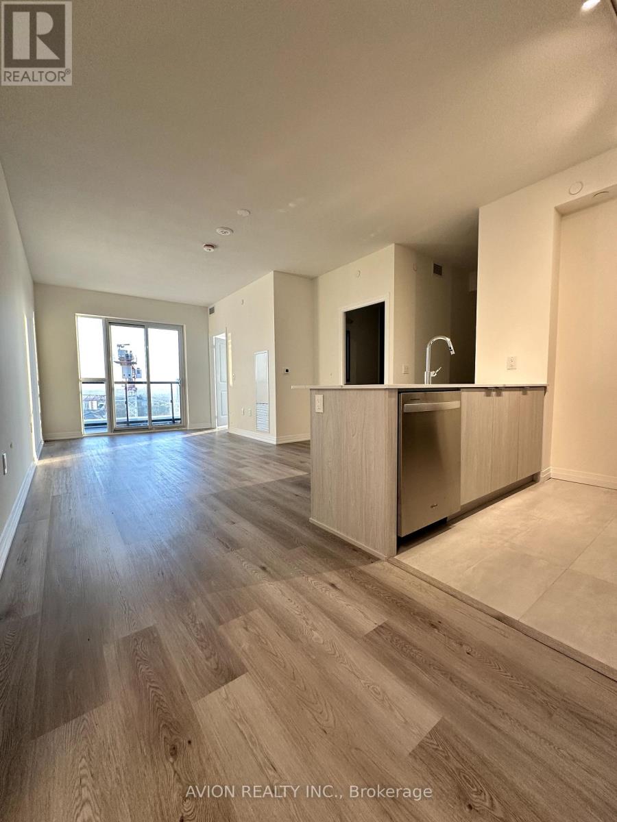 1110 - 15 Watergarden Drive, Mississauga, Ontario  L5R 0H4 - Photo 8 - W12441466