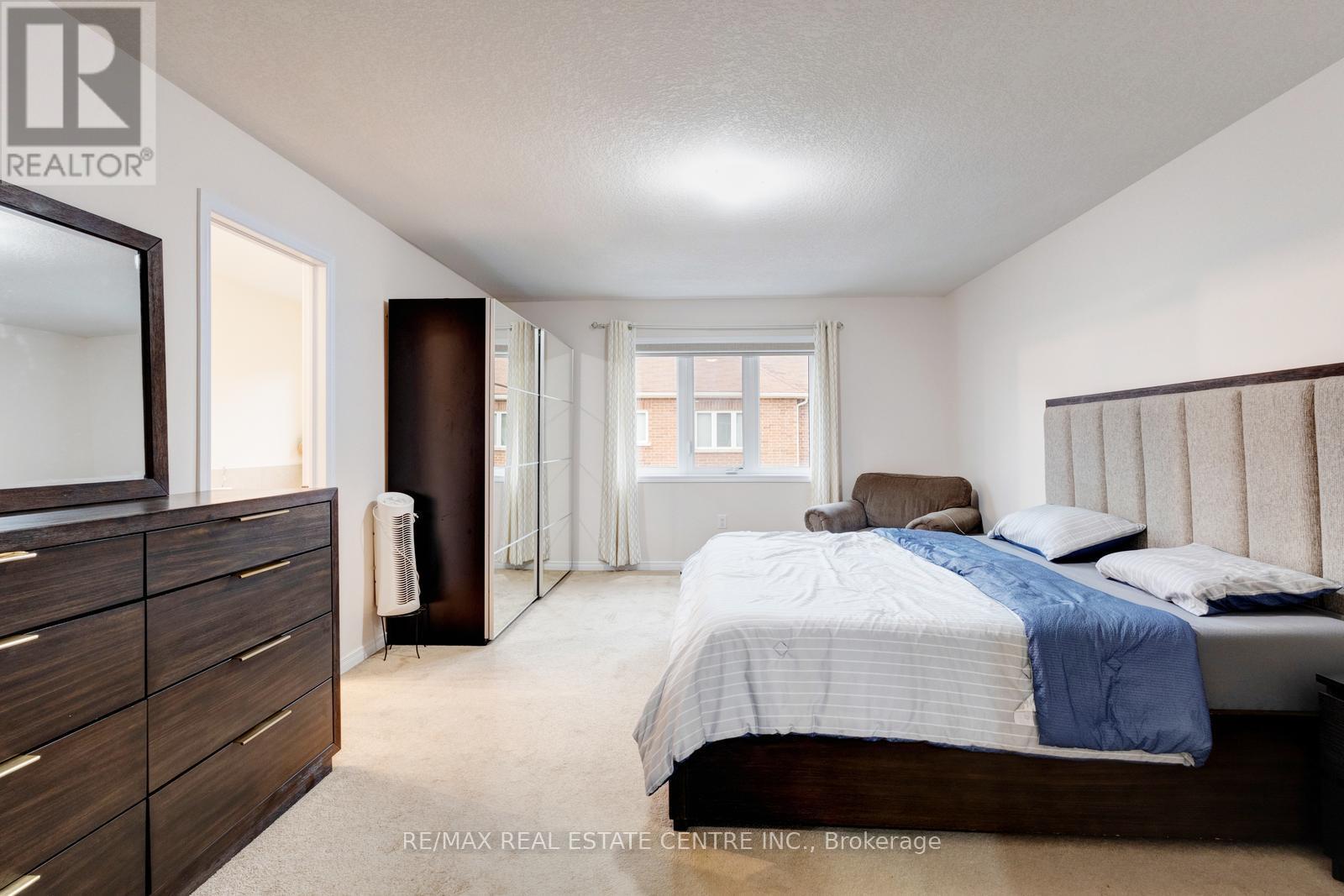 11 Hoover Road, Brampton, Ontario  L7A 4L2 - Photo 29 - W12441472