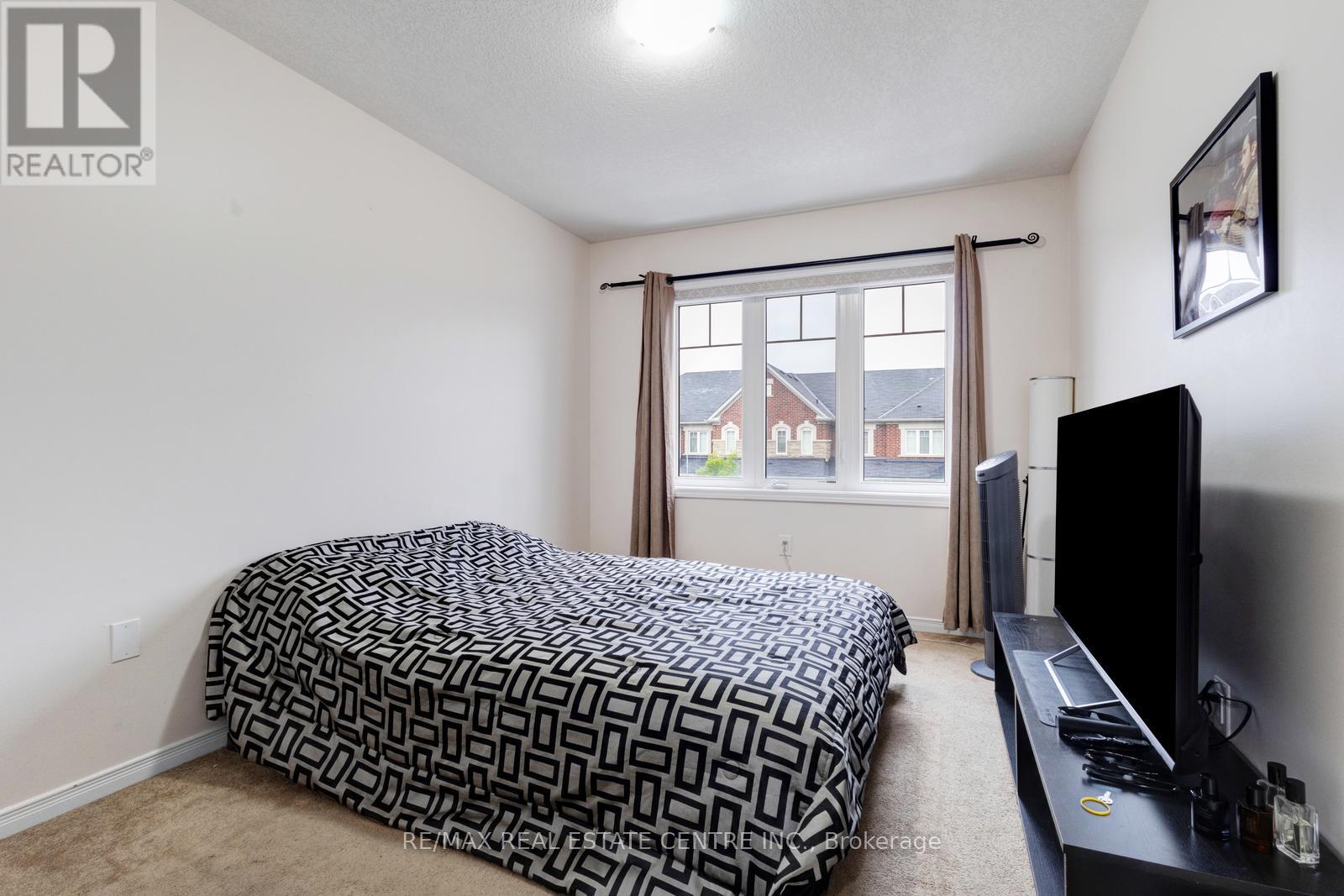 11 Hoover Road, Brampton, Ontario  L7A 4L2 - Photo 34 - W12441472